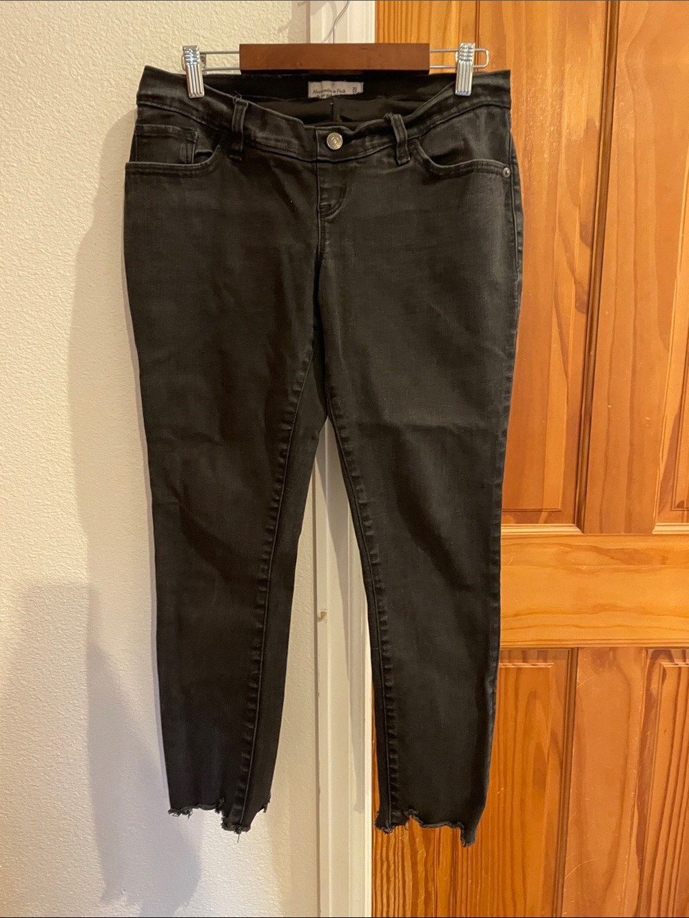 Abercrombie & Fitch super skinny frayed ankle maternity jeans
